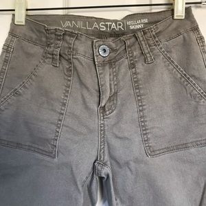 Vanilla Star Skinnies in Gray